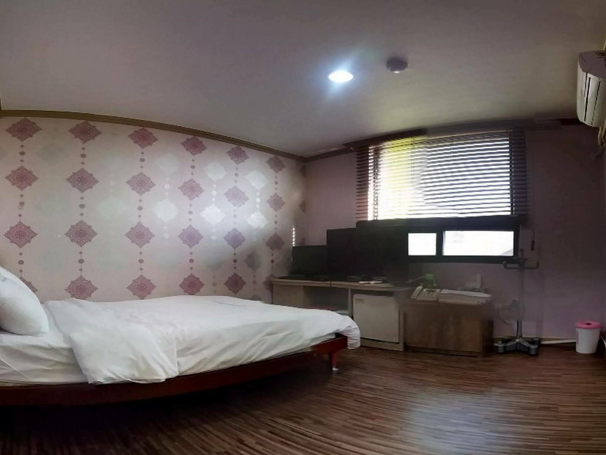 Queen Motel アンドン エクステリア 写真
